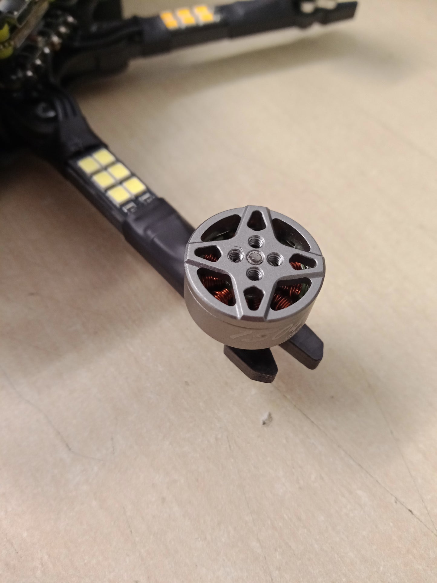 DarwinFPV - DarwinFPV Baby Ape II 3.5" Freestyle Drone (Broken Motor Shaft Edition)