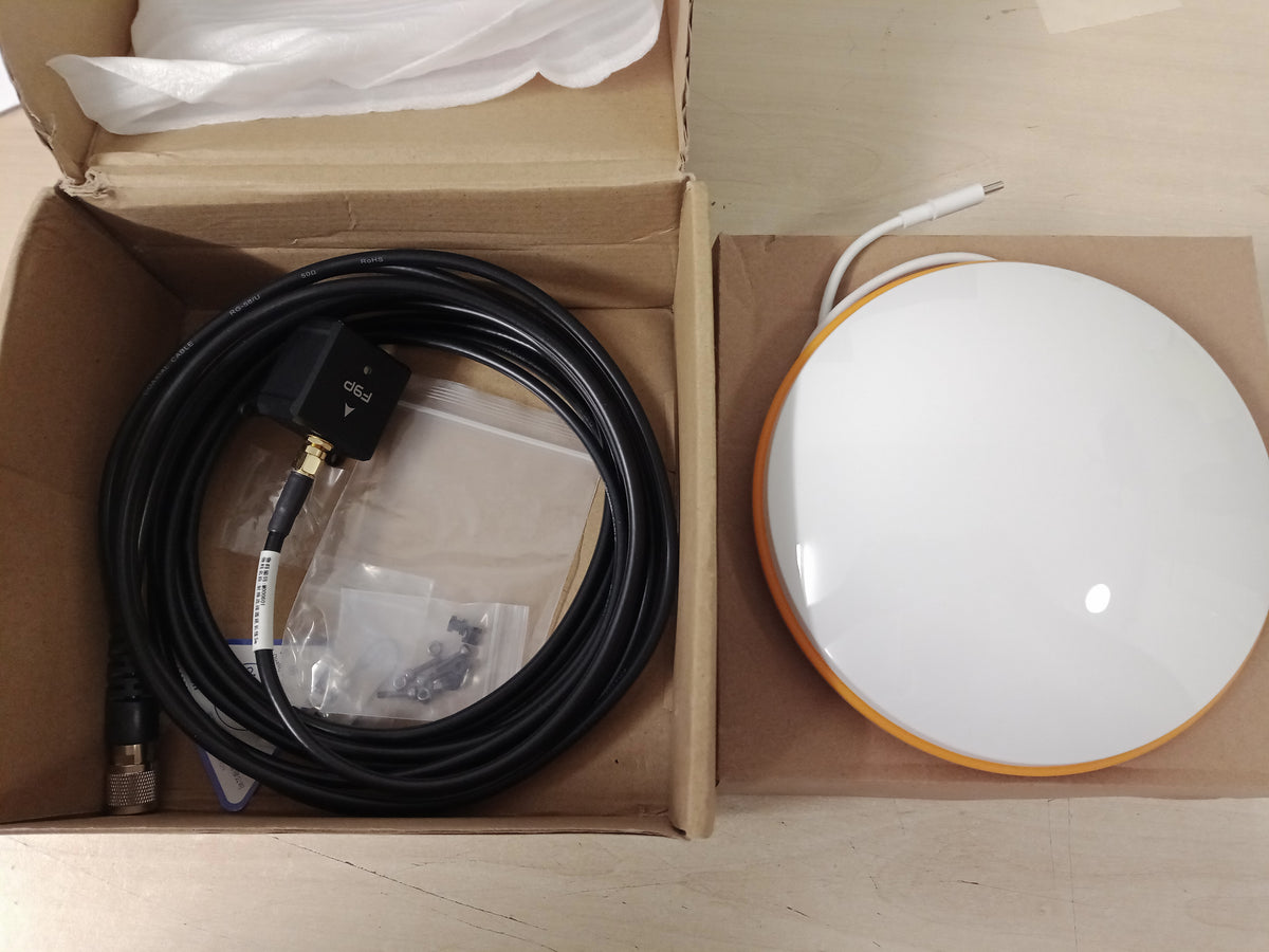 Holybro - Holybro H-RTK Neo-F9P Base Station Antenna (UART) - Battle-Scarred Edition