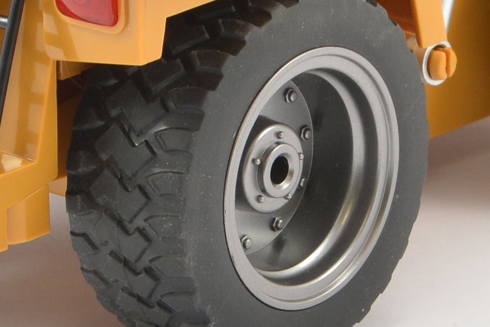 Huina 2.4G 6Ch R/C Dump Truck w/ Die Cast Cab 1:18 RTR