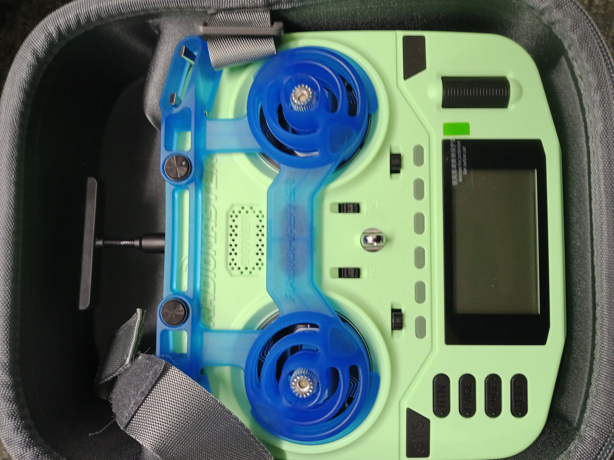 RadioMaster - RadioMaster Boxer ELRS (Green) - The 'Needs a New Gimbal' Edition