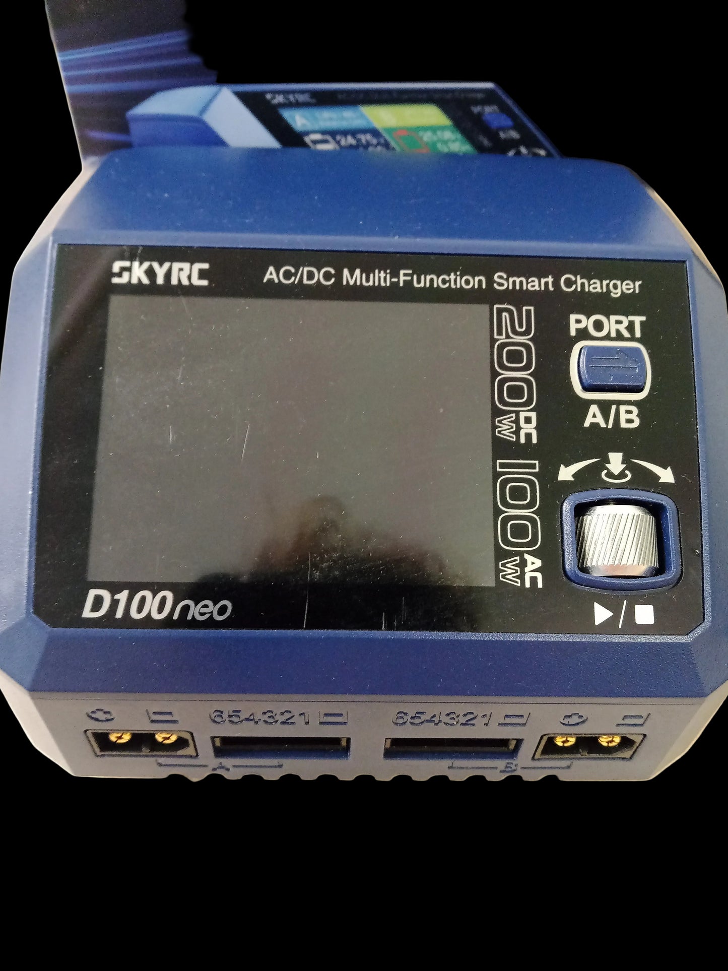 SkyRC - SkyRC D100 Neo - Half-Broken Smart Charger (Error C12 on Port B)