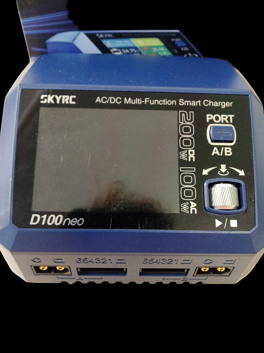 SkyRC - SkyRC D100 Neo - Half-Broken Smart Charger (Error C12 on Port B)