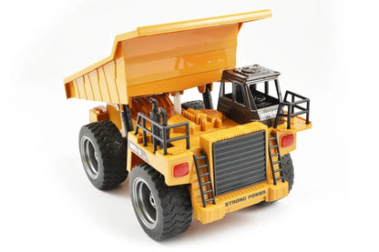 Huina 2.4G 6Ch R/C Dump Truck w/ Die Cast Cab 1:18 RTR