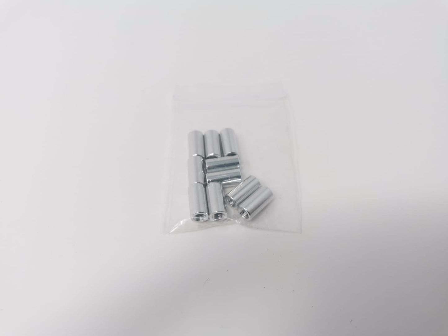 M3 x 10 Round Aluminium Standoffs - Smooth, 10mm (10pcs)